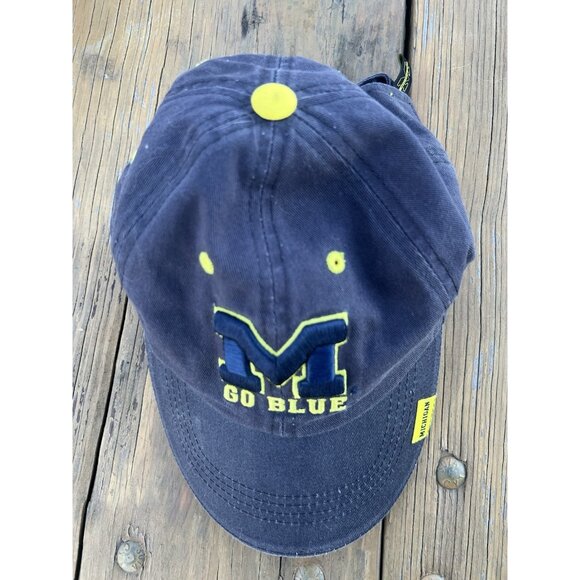 Vintage 90s Top of the World Michigan Wolverines embroidered 3D blue adjustable - Picture 4 of 13